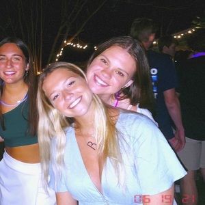 Meet your Posher, Rose